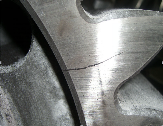 亚泰光电工业内窥镜发现的损伤